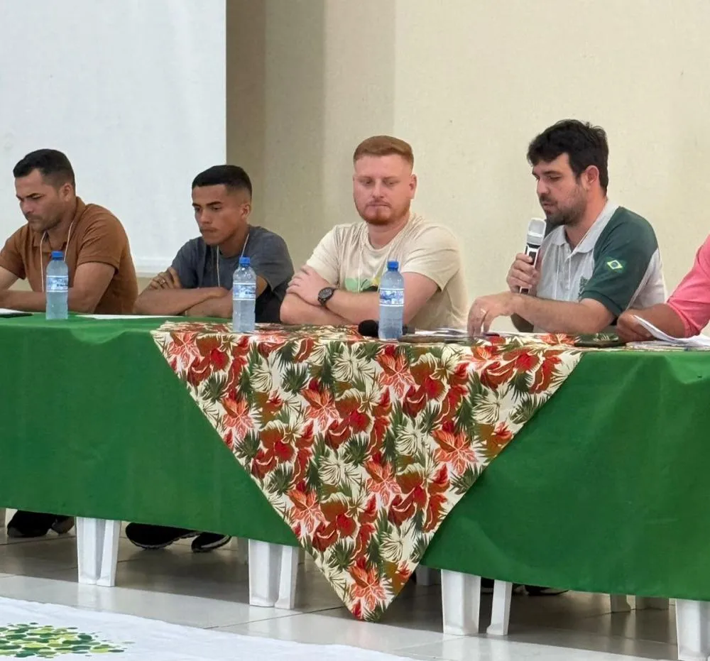 Marcos Mesquita fala para os presentes durante o eventto.