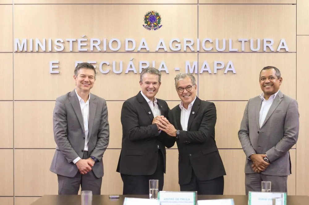 Jorge Viana articula com ministro da Agricultura abertura de mercados para carnes do Acre